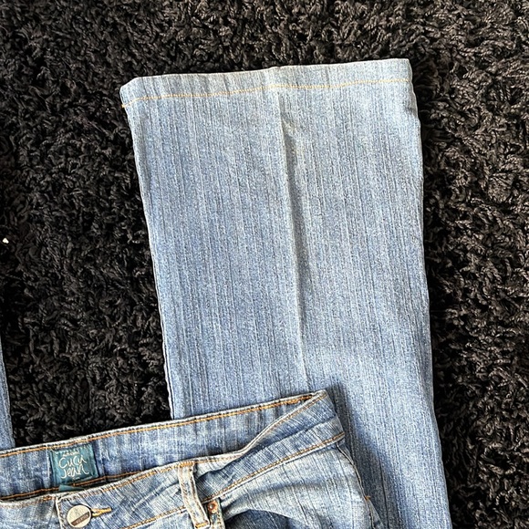 Cucu Jean | Bootcut Jean - Picture 3 of 6